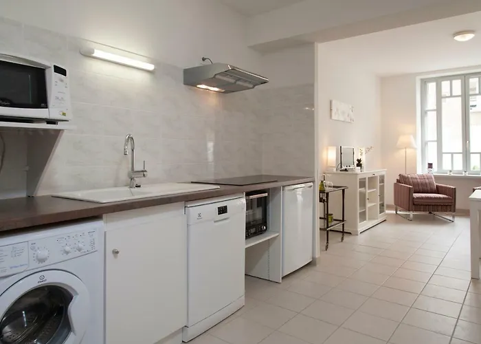 La Terrasse De Jules Carcassonne